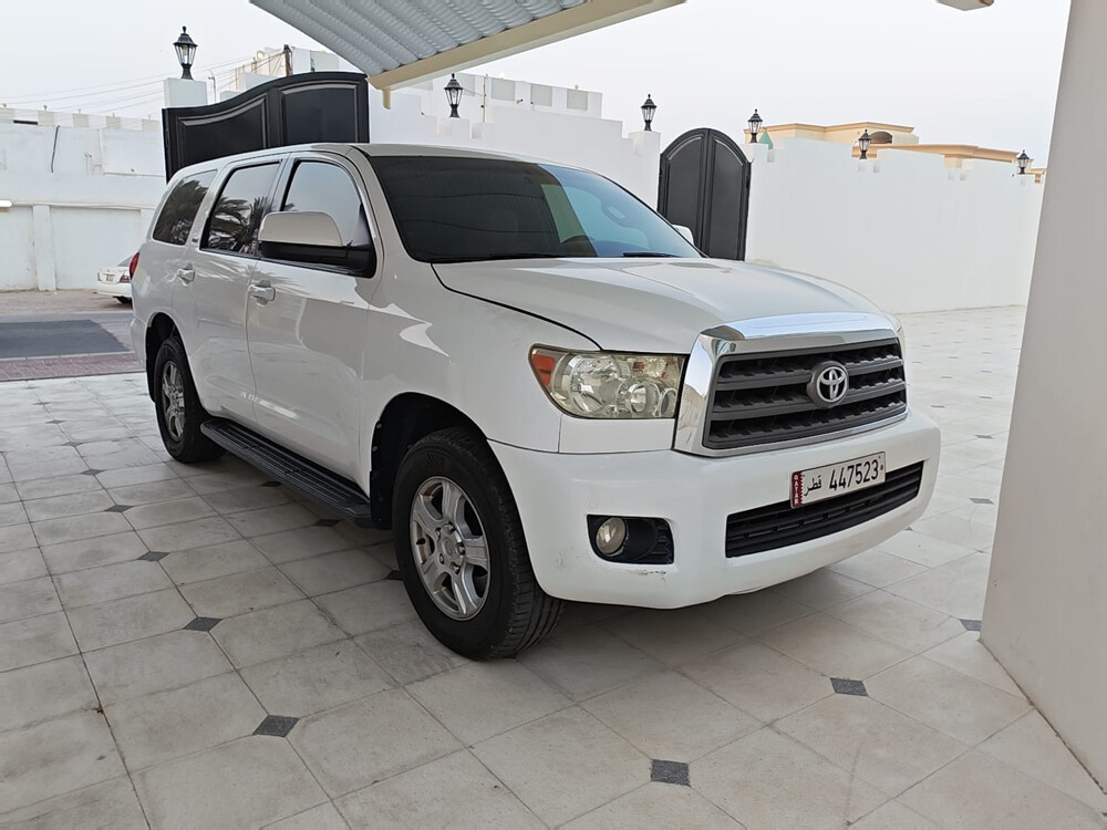 toyota sequia - 2