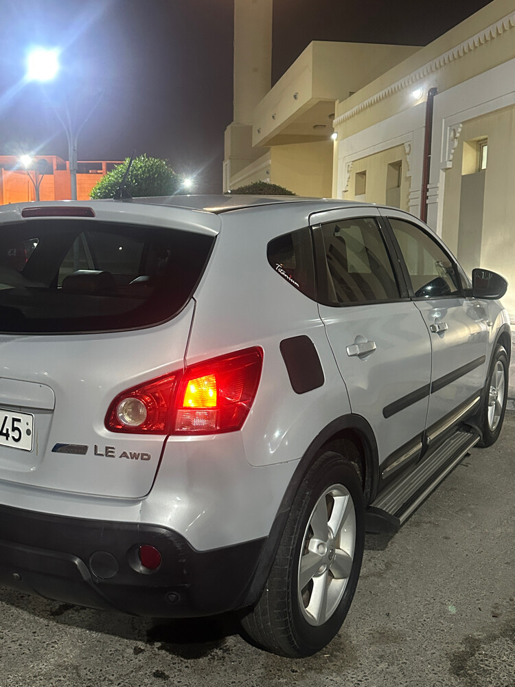 Nissan Qashqai - 2