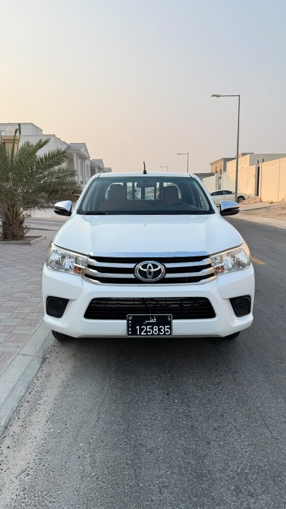 Hilux Low mileage 2018 - 12