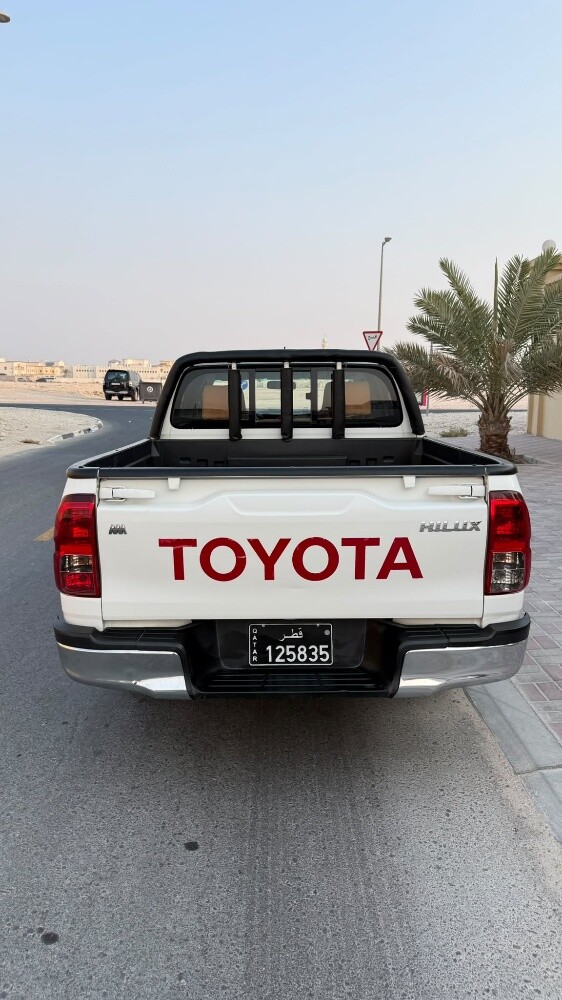 Hilux Low mileage 2018 - 6