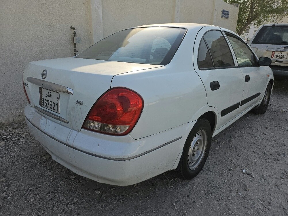 nissan sunny - 1