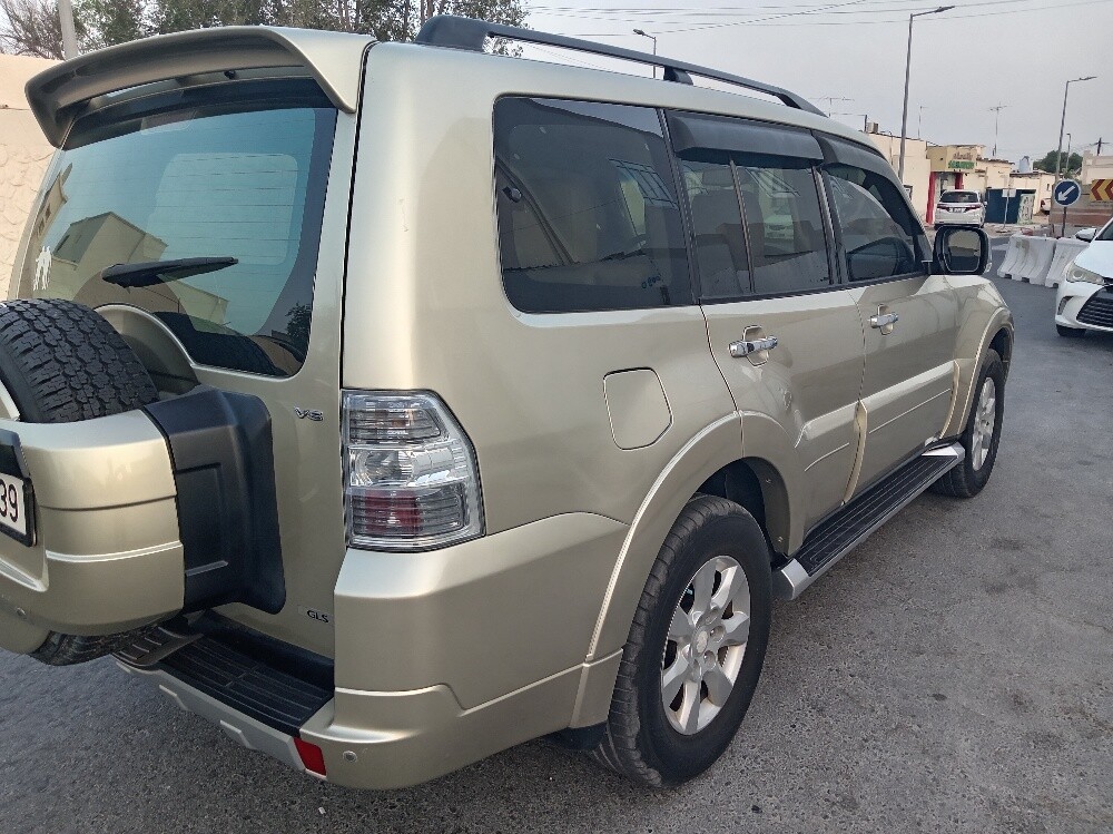 pajero full option - 11