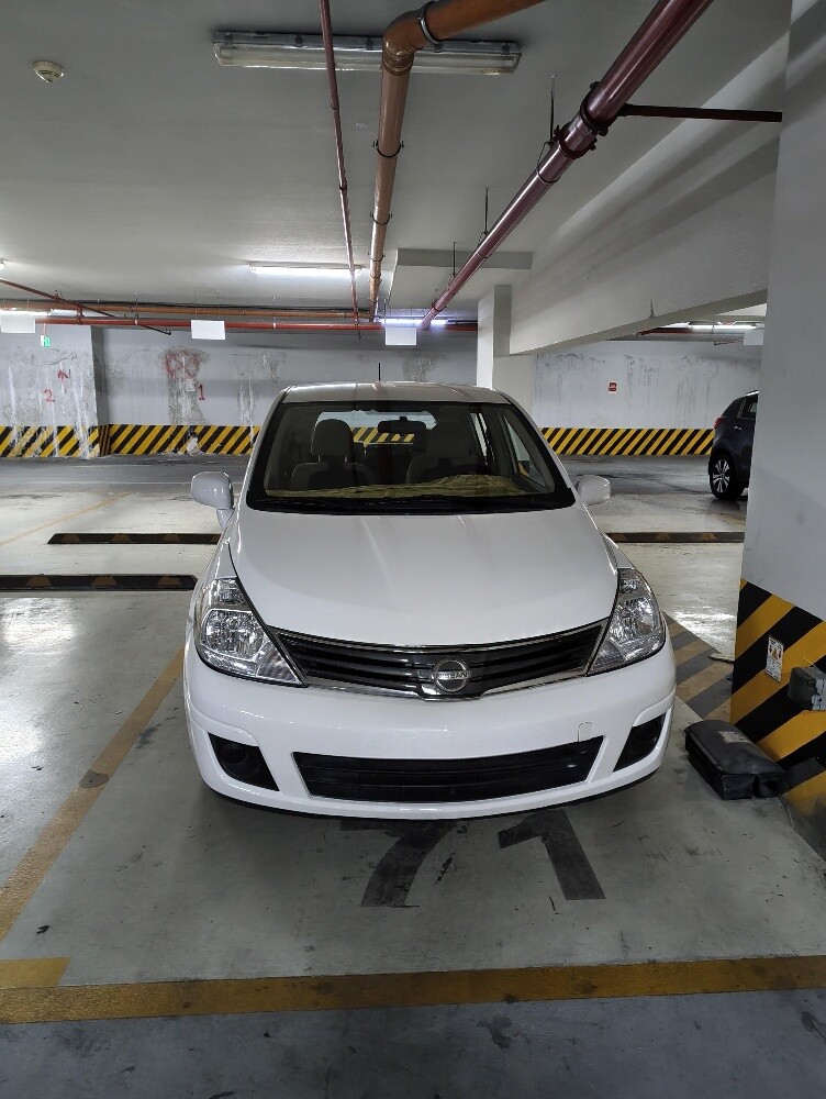 Nissan Tiida 2011 - 1