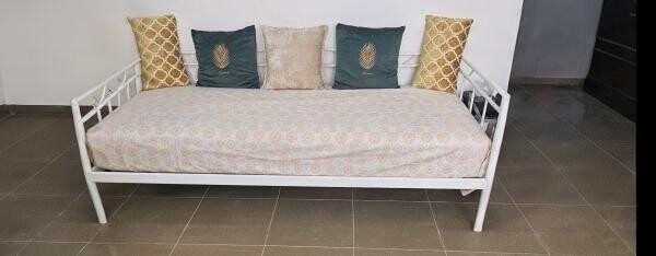 SINGLE BED WITH MATRESS - 2