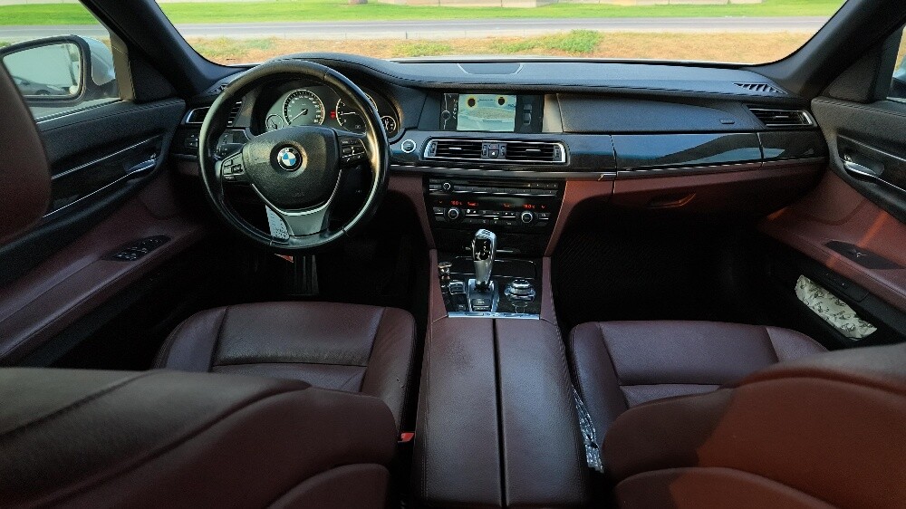 bmw 740 li 2024 - 8