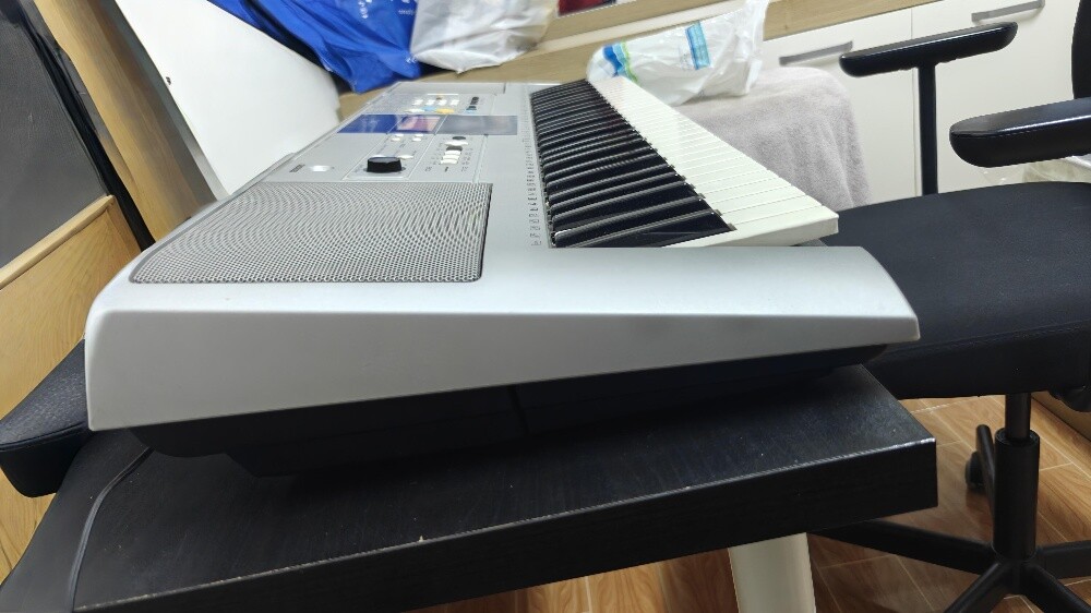 Yamaha Keyboard - 3