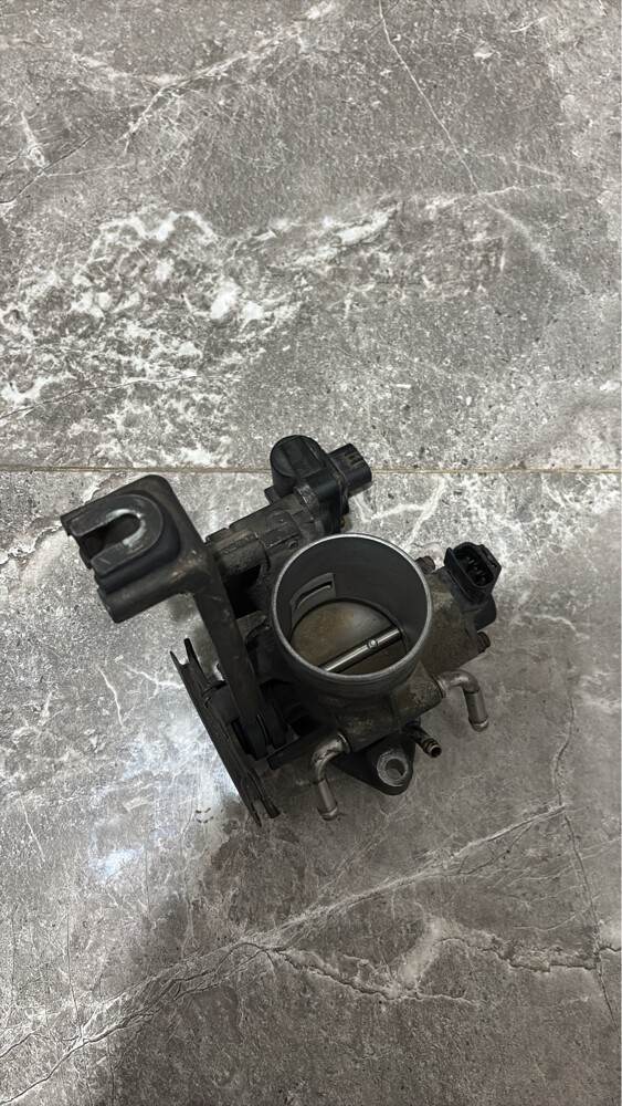 Throttle Camry mounted 2003-2011 - 1