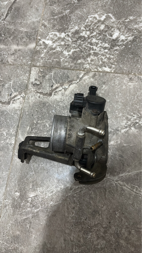 Throttle Camry mounted 2003-2011 - 2