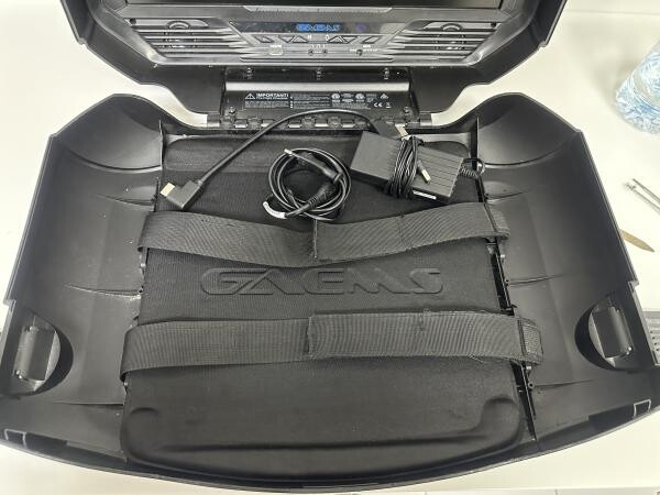 GAEMS Vanguard portable monitor - 8