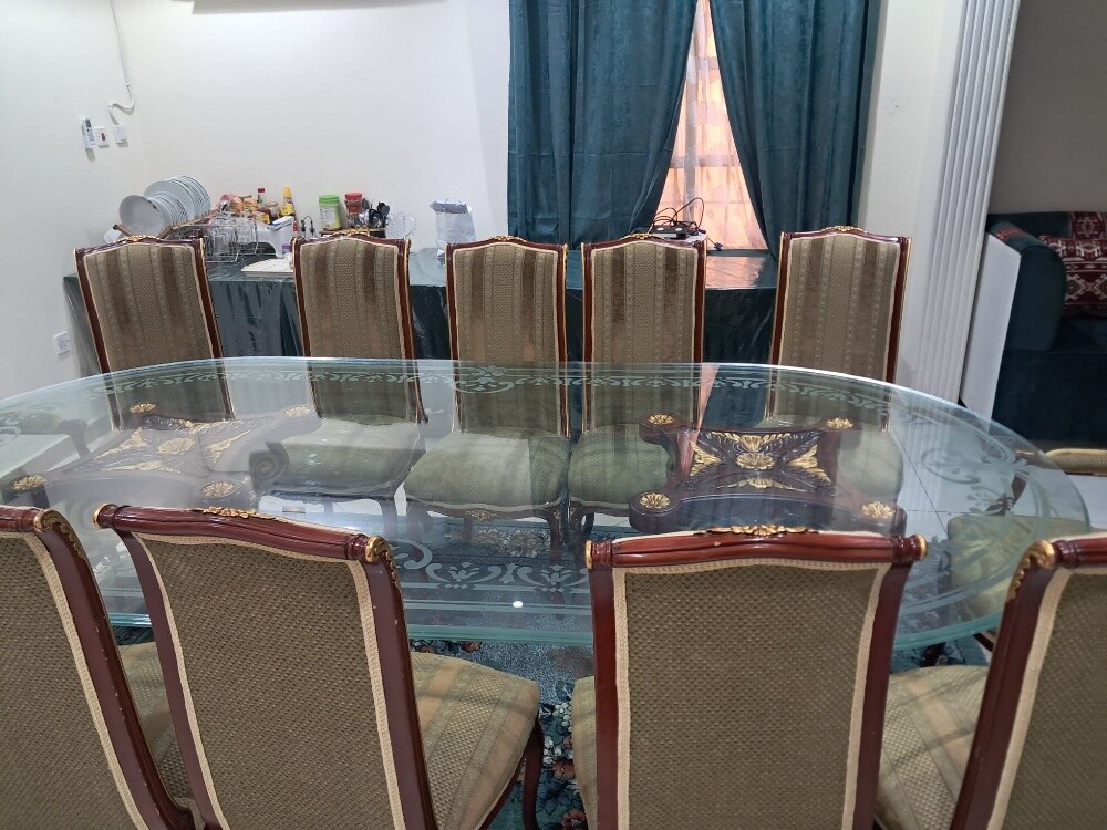 in verg good condition price neg - 4