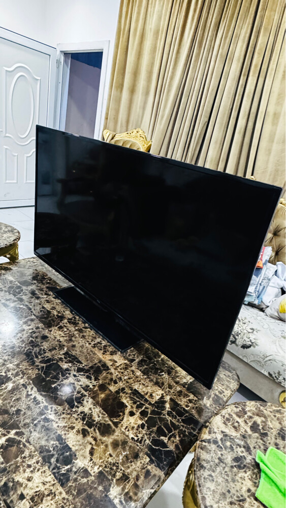 TCL TV  - 2