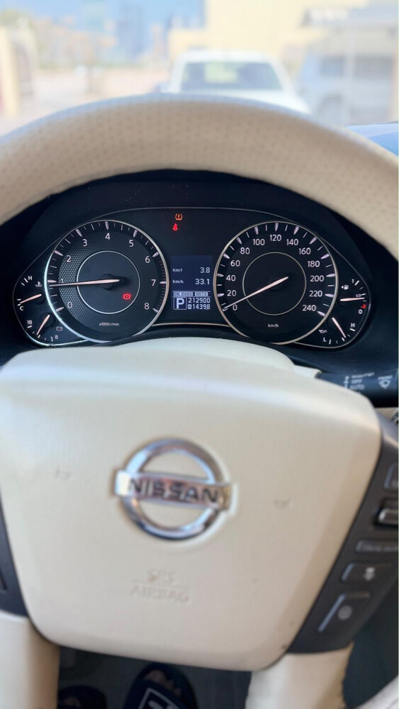 للبيع نيسان بترول  - 1