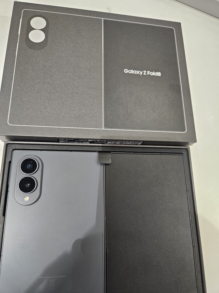 samsung galaxy Z fold 8 - 1