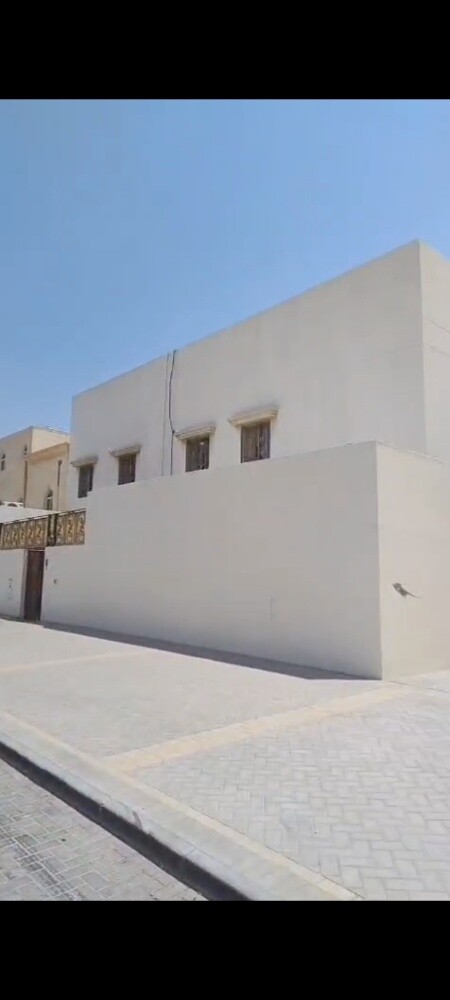فيلا سكنيه مقابل سباير - 1