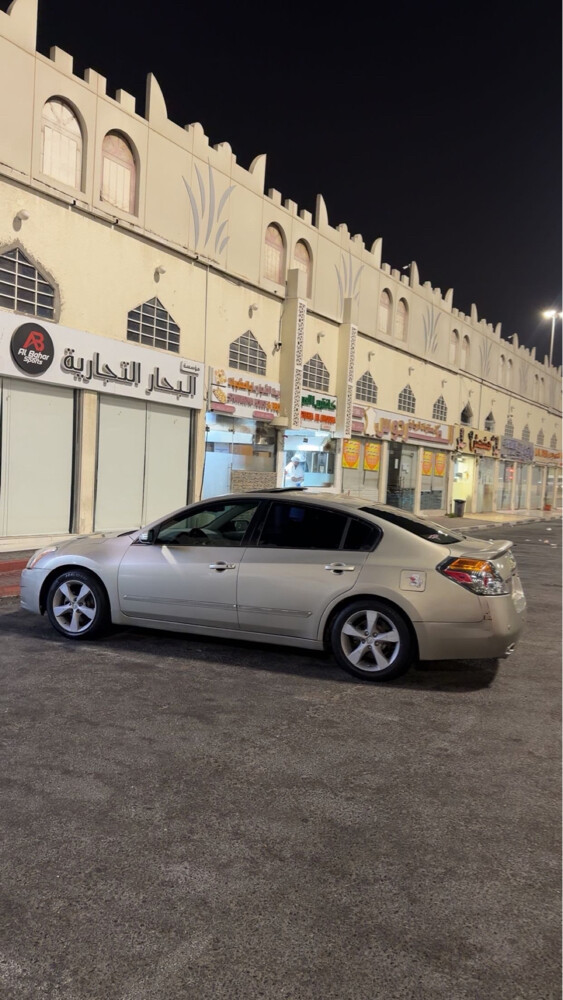 Nissan Altima - 7