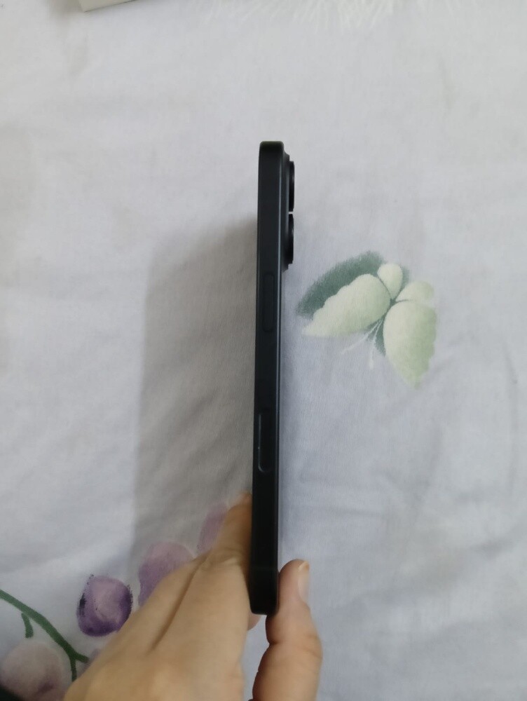 iPhone 16 128 GB - 4