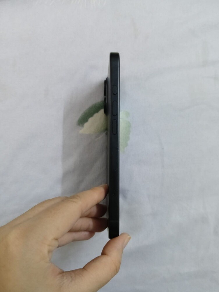 iPhone 16 128 GB - 3