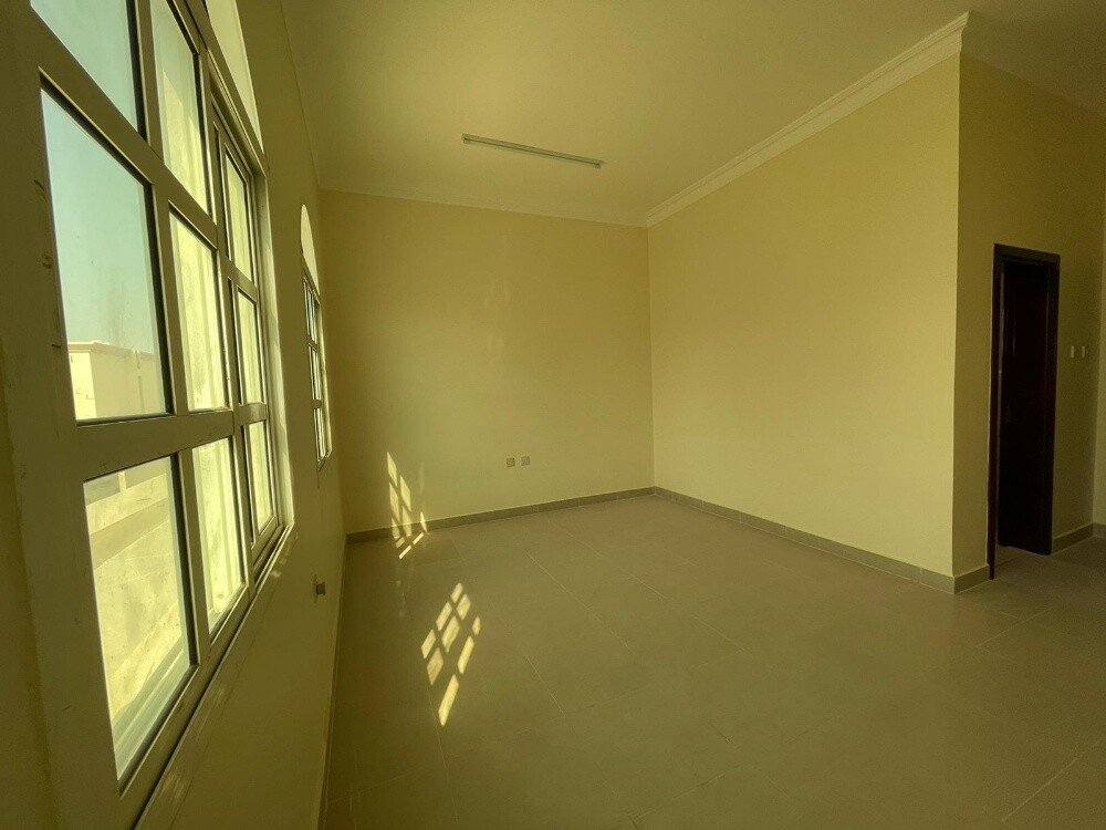 Al Duhail Villa for Rent - 10