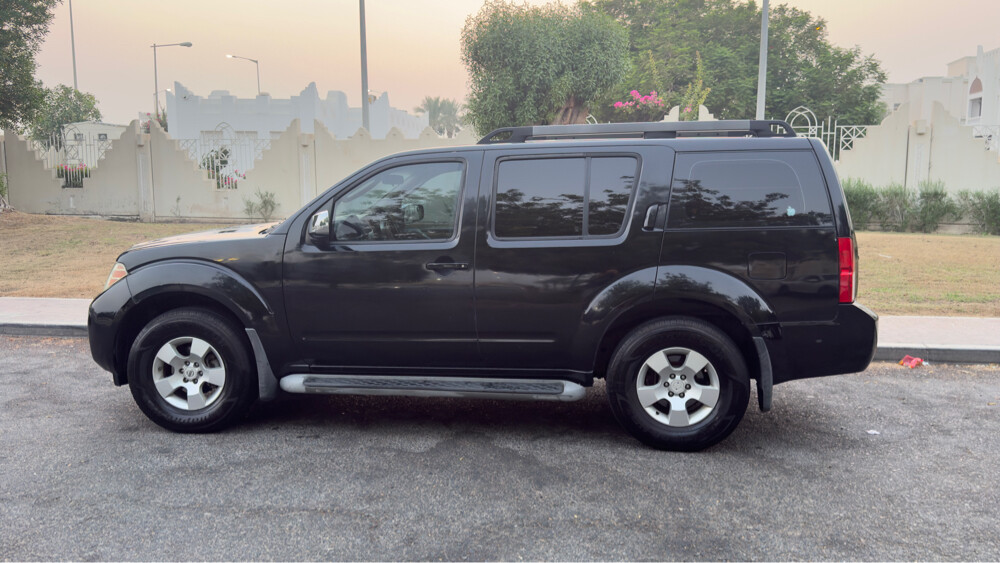 Nissan Pathfinder 2009 SE - 2