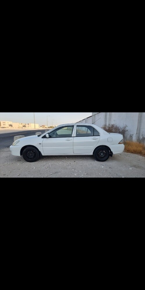 Lancer model 2011 - 4