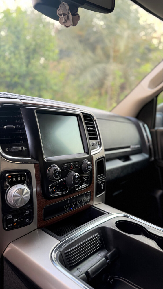 Dodge perfect condition - 6