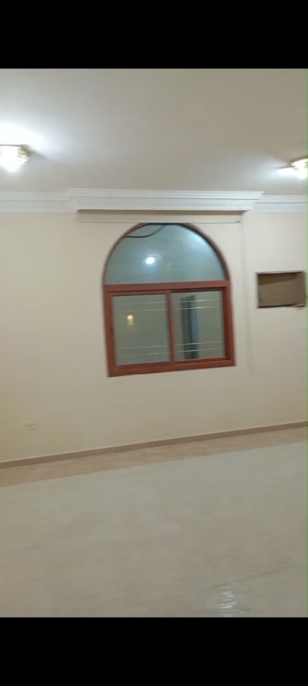 Guri dhaqameed oo kiro ah oo ku yaa - 23