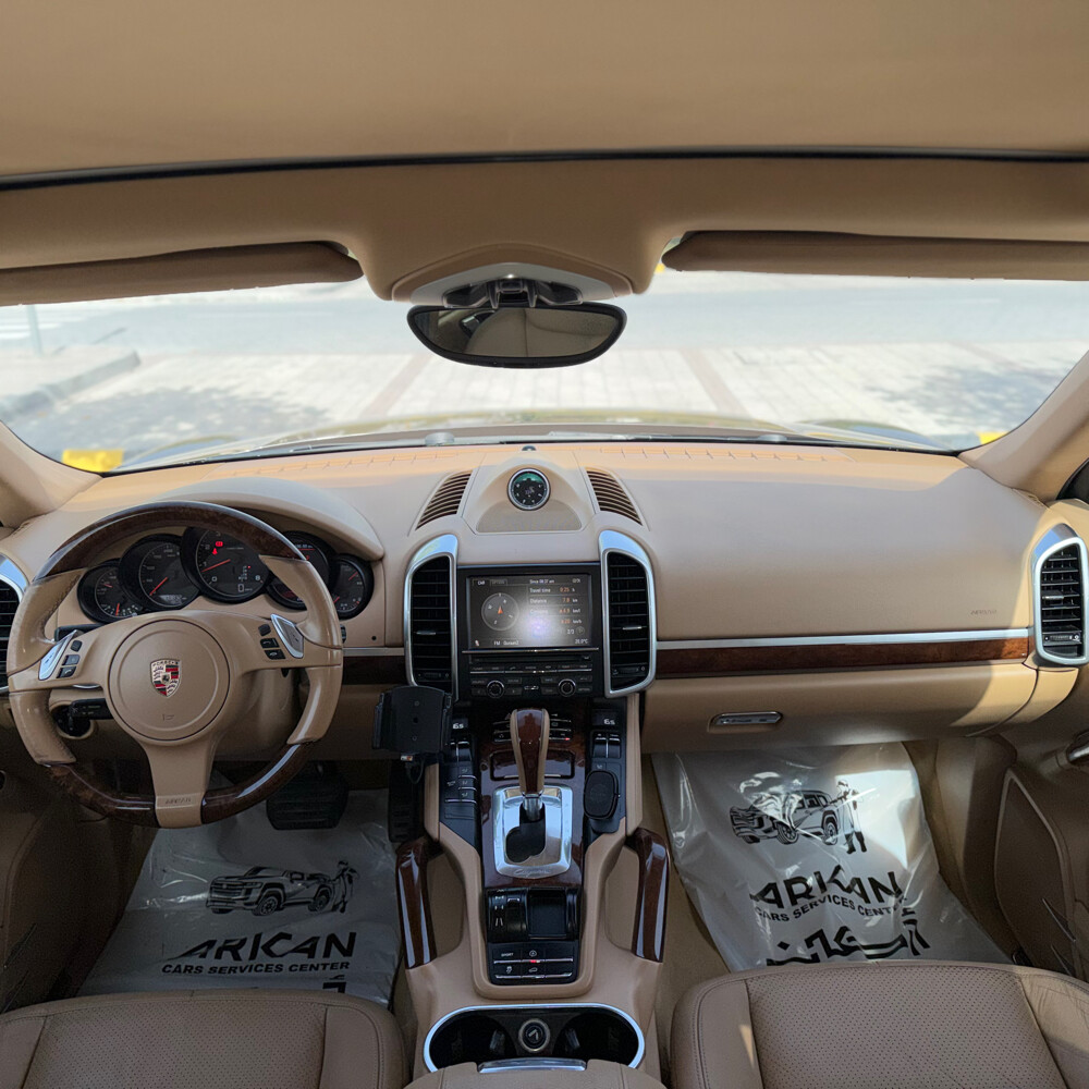 Porsche Cayenne 2011 - 9