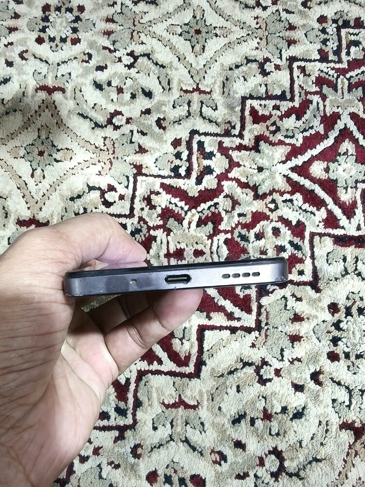 Realme C75 - 4