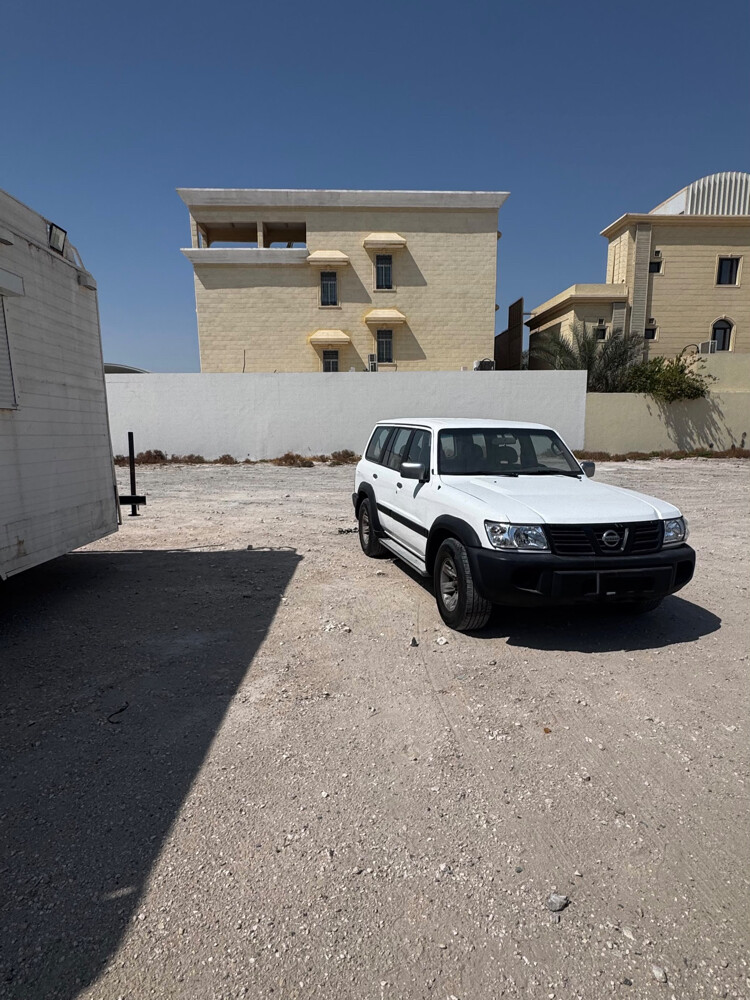 نيسان كربيتر1999  - 2