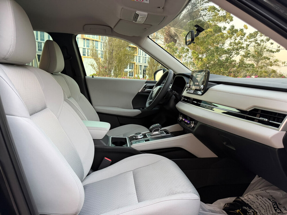 2025 Mutsubishi Outlander 2.5 - 5