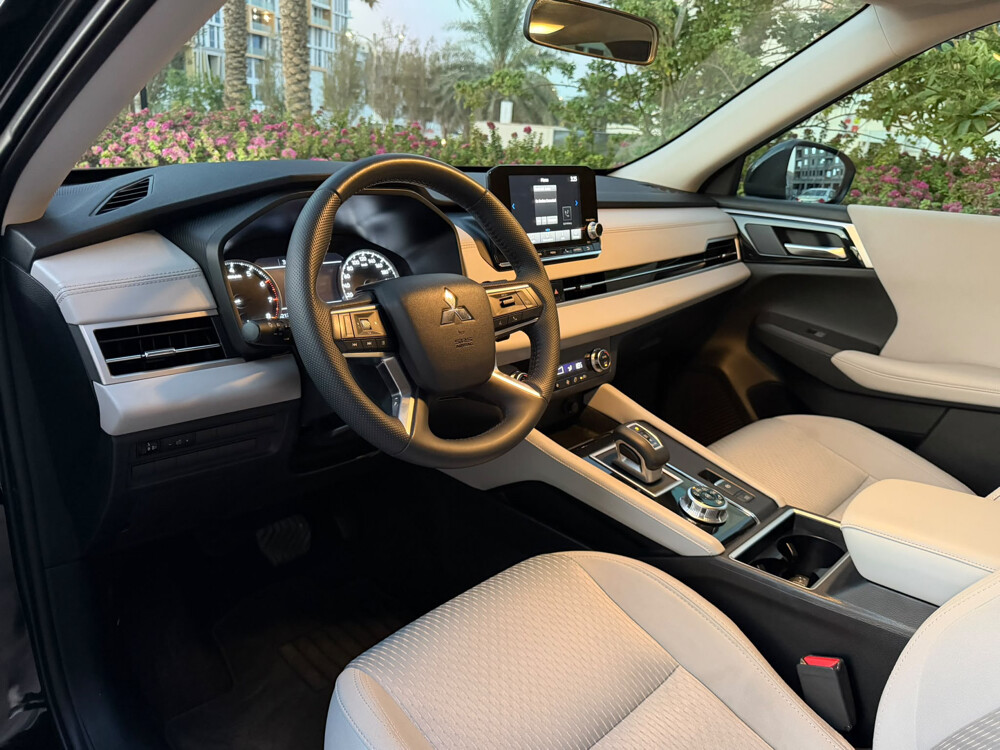 2025 Mutsubishi Outlander 2.5 - 12