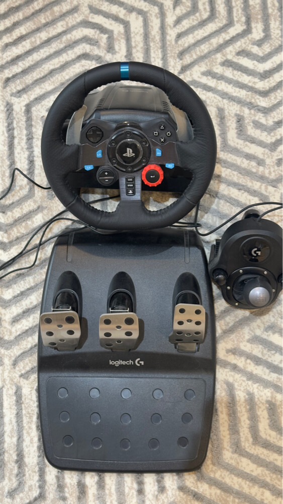 Logitech G29 + Gear Shifter - 1