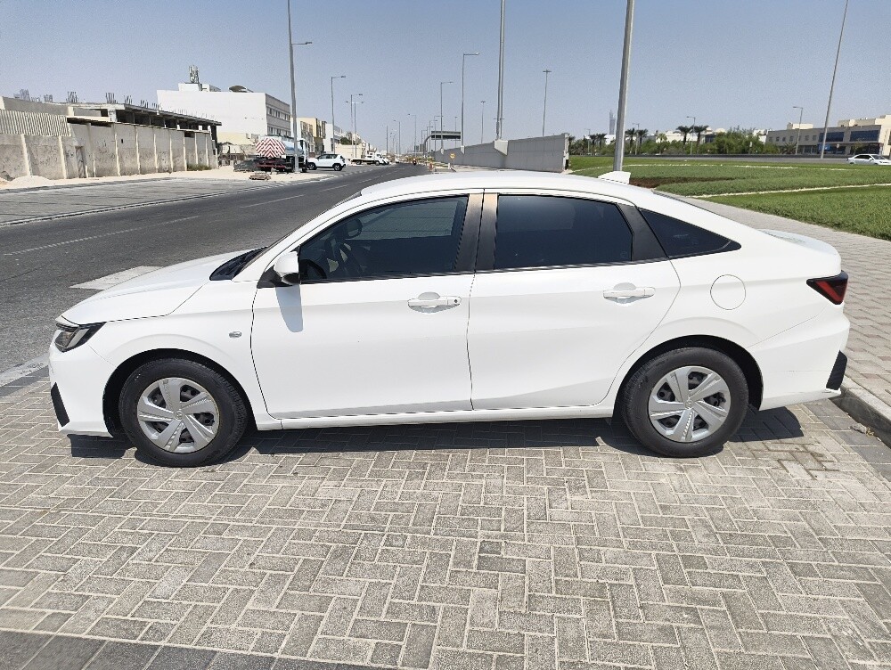 Yaris  2023 - 1