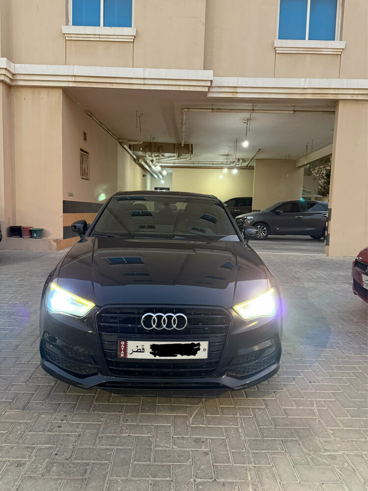 Audi A3 S ligne 40 TFSI - 1