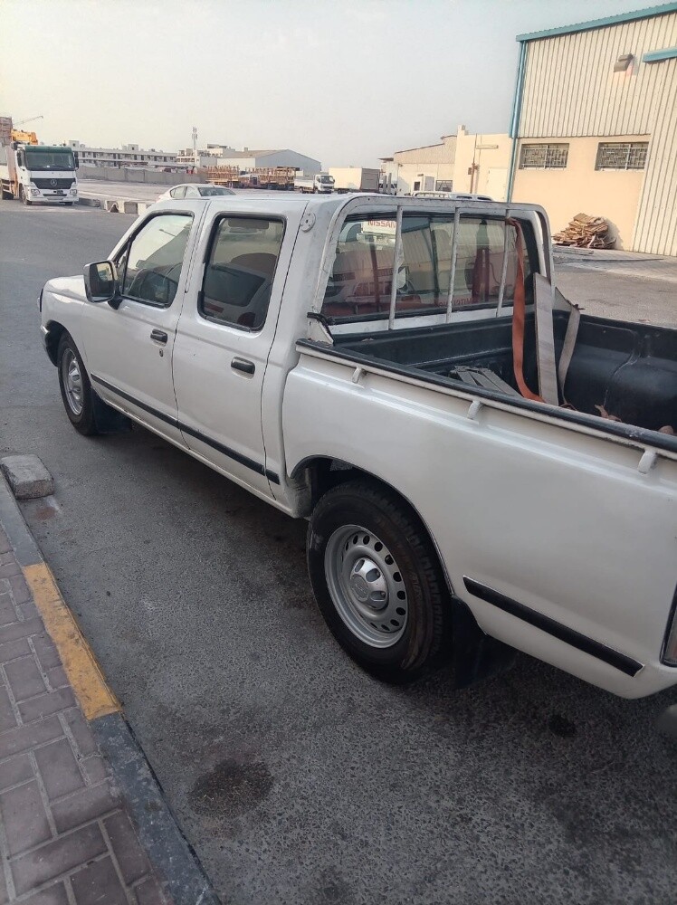 Nissan pickup - 2