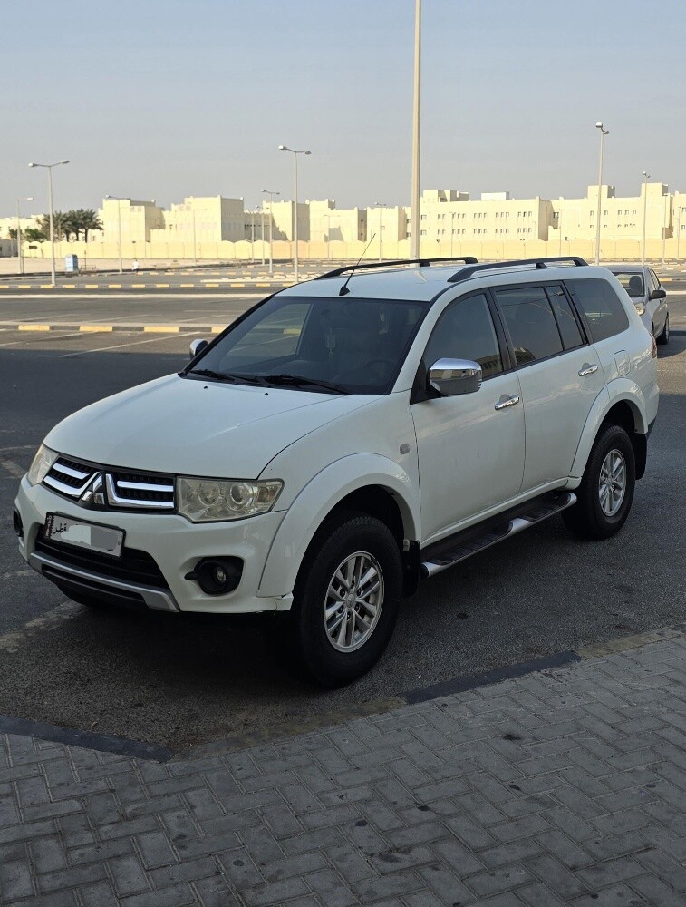 Mitsubishi PajeroSport 2015 - 10