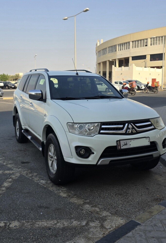Mitsubishi PajeroSport 2015 - 12