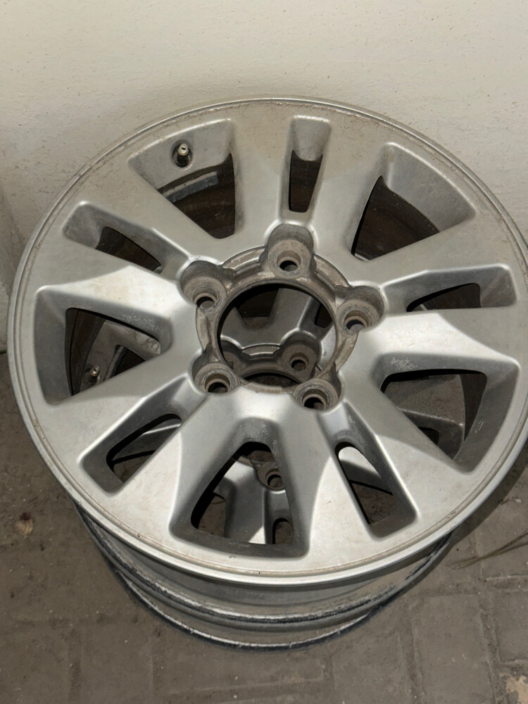original land cruiser 200 Rims - 2