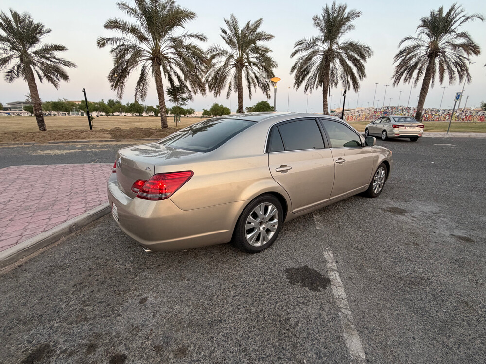 TOYOTA AVALON XL - 4