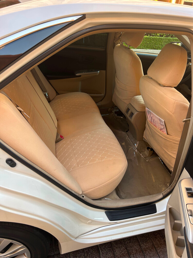 camry good condition  - 7
