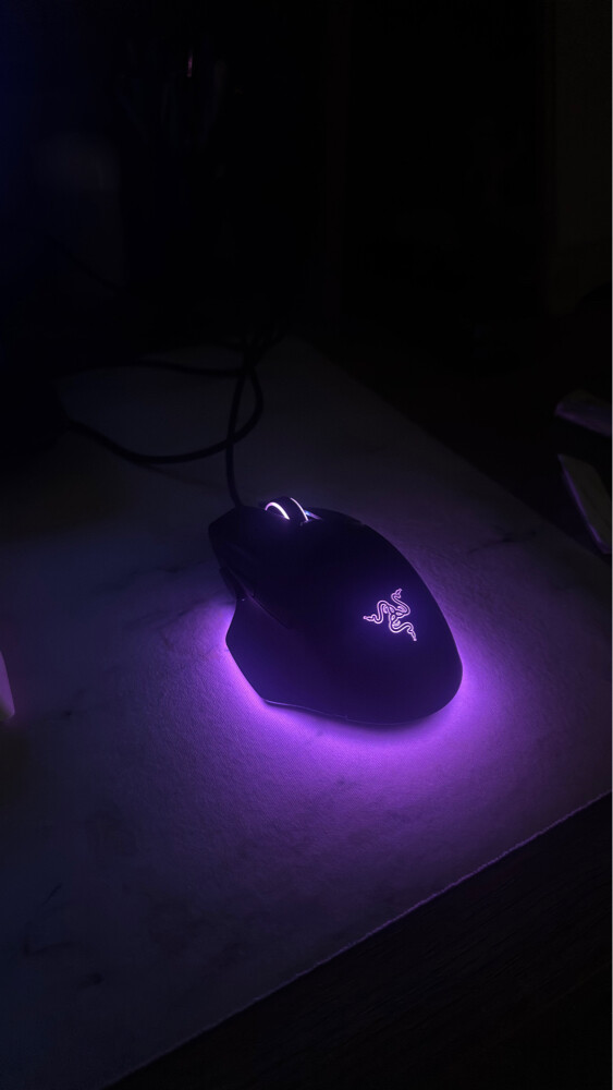 razer basilisk v3 - 1