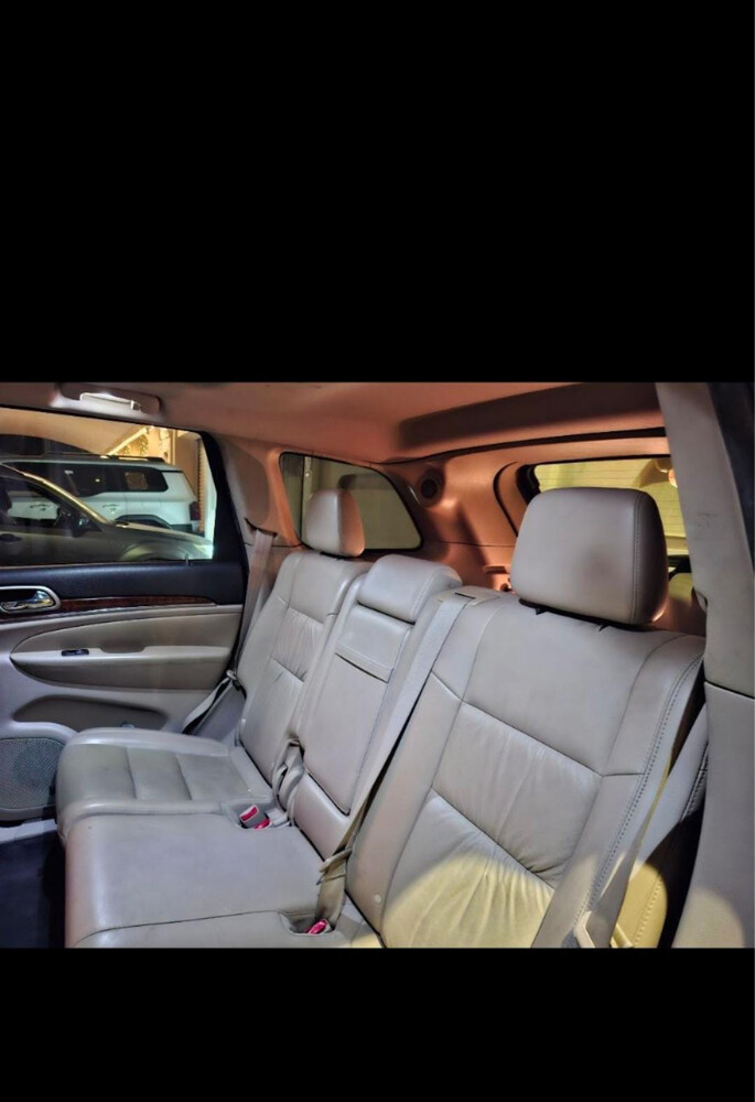 Jeep Grand Cherokee - 2