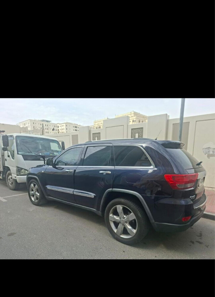 Jeep Grand Cherokee - 8