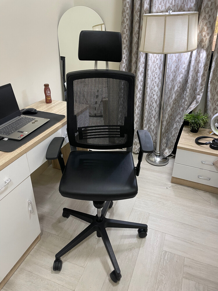‏Comfortable Office Chair - 1