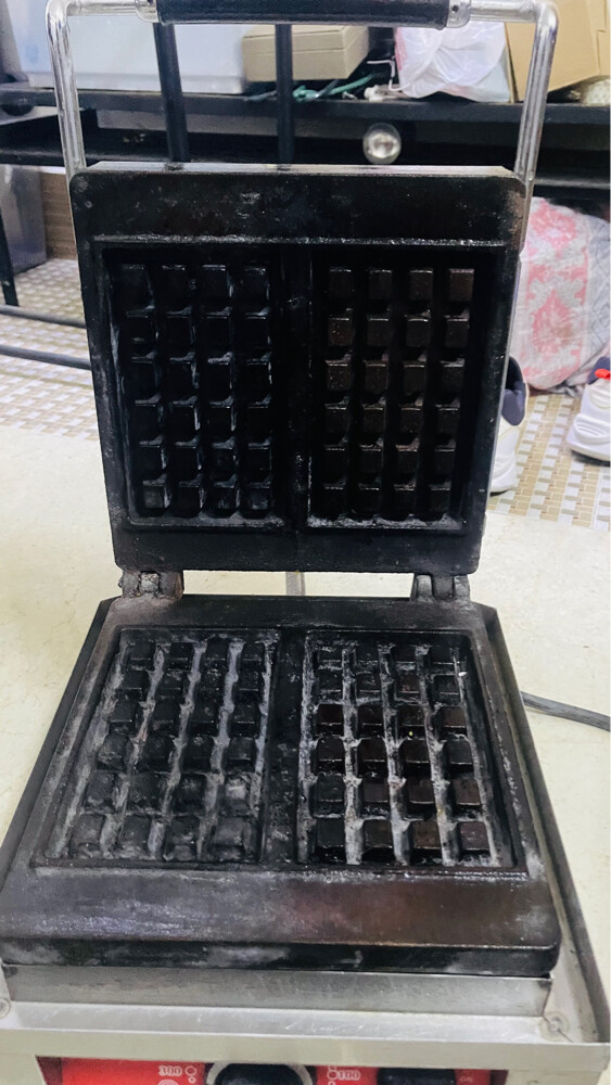 waffle machine - 1