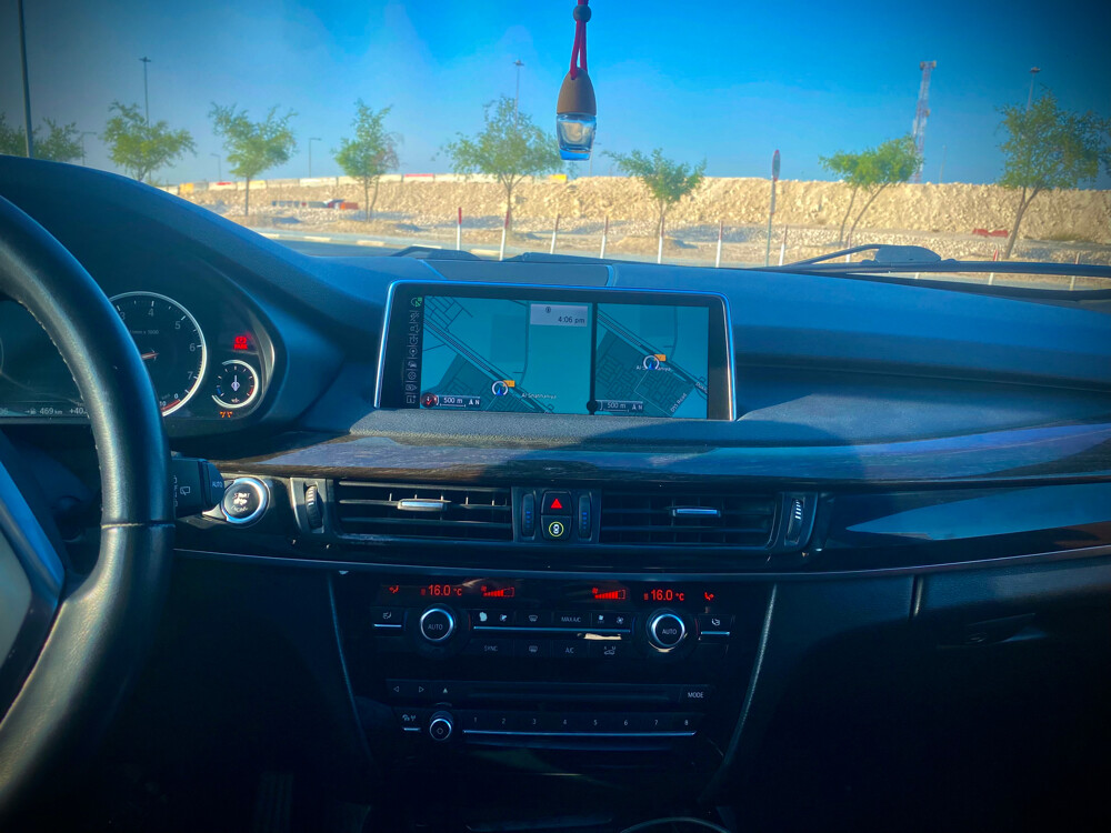 BMW X5 50i. - 7