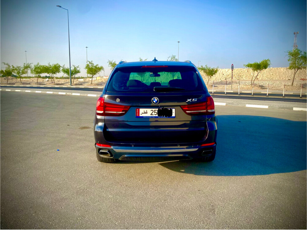 BMW X5 50i. - 13