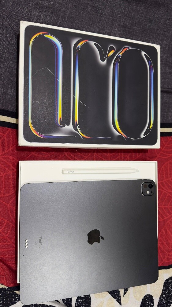 Apple iPad Pro 13-inch (M4) - 2