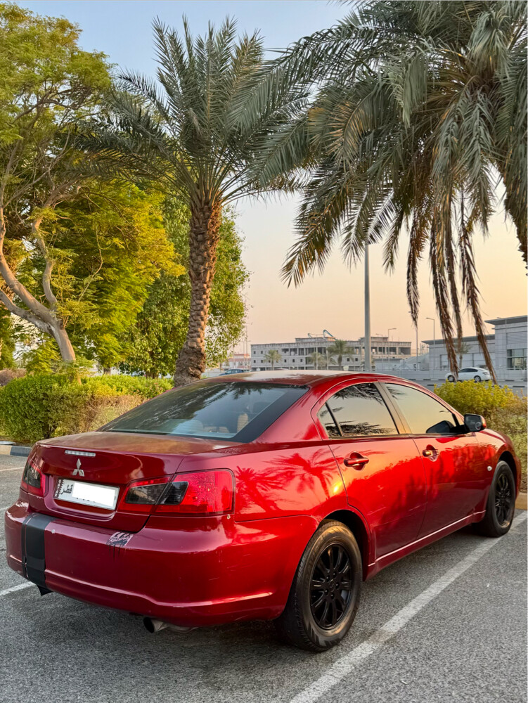 Mitsubishi Galant 2011 Perfect Cond - 4
