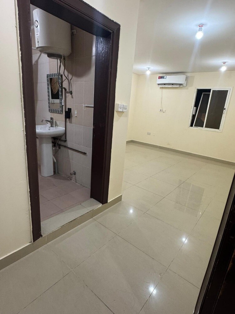 stodio for rent khartyat - 10